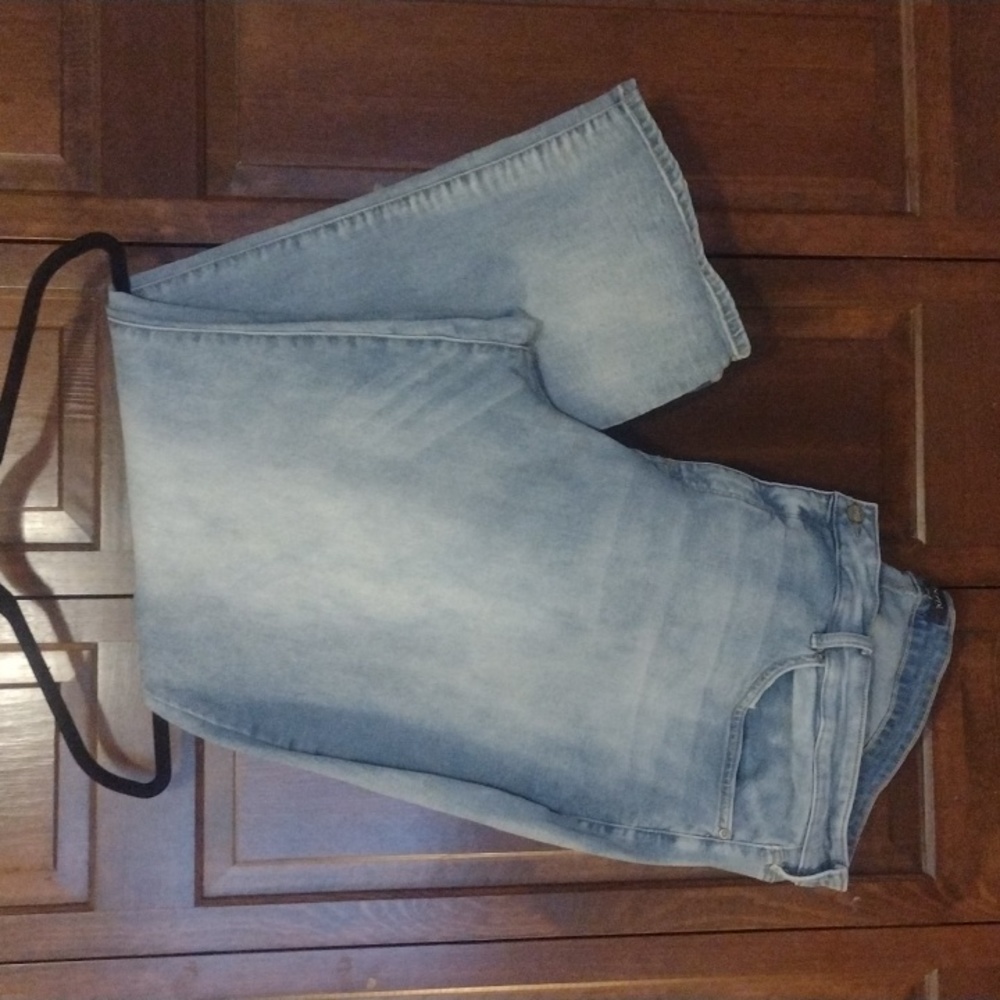 28W NYDJ Marilyn straight leg jeans